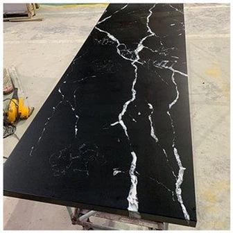 Meja Kuarsa Calacatta Hitam