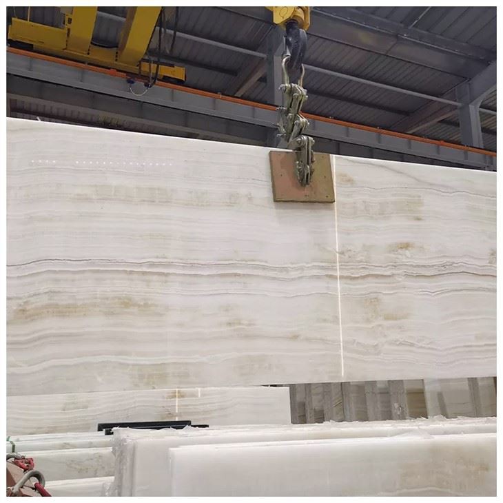 Lempengan Onyx Vanila
