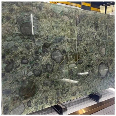 Lempengan Kuarsit Paladium Smeraldo